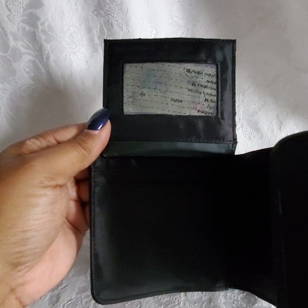 Classified Issues RFID Wallet - Picture 4 of 4
